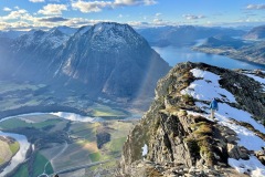 Romsdalseggen via Mjelvajellet - utsikt Romsdalseggen