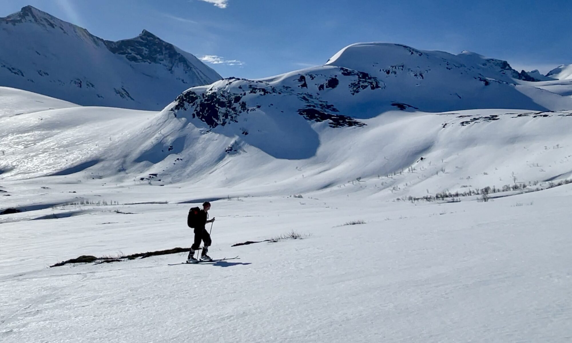 På vei tl Blåfjellet i Vistdalen, nydelig topptur på ski